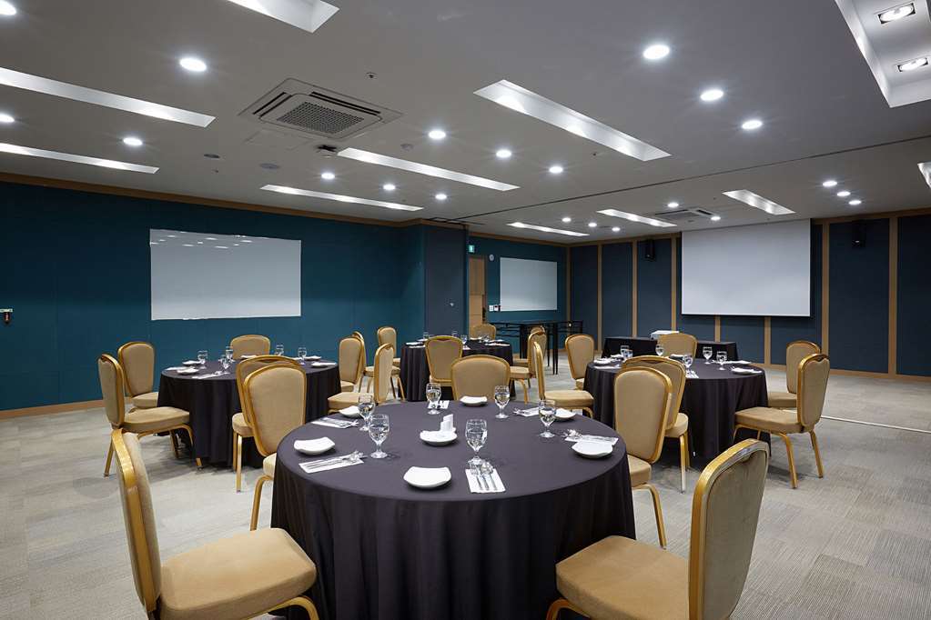 Osong H Hotel Sejong City Cheongju Einrichtungen foto