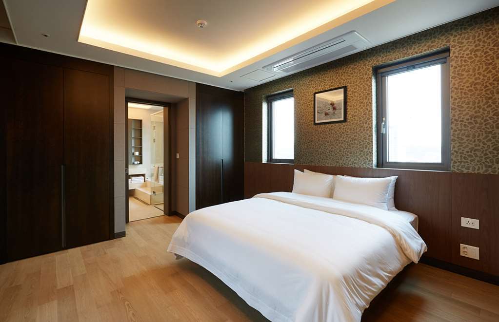 Osong H Hotel Sejong City Cheongju Zimmer foto